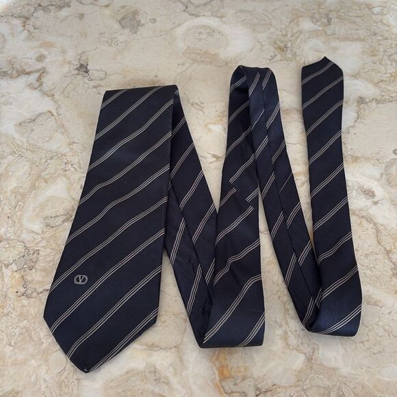 Valentino Striped Silk Tie Made in Italy - Picture 2 of 6